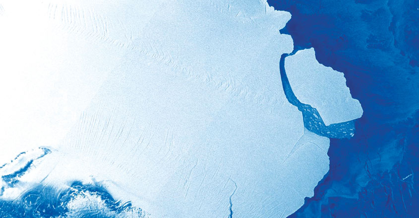 31,500 കോടി ടൺ ഭാരമുള്ള മലയടർന്നു ! വിഡിയോ, Vast iceberg, Breaks off, Antarctica Padhippura, Manorama Online