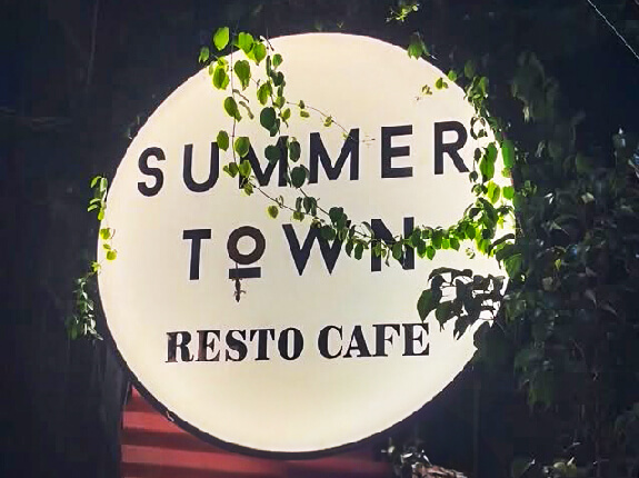 Summer Town Cafe